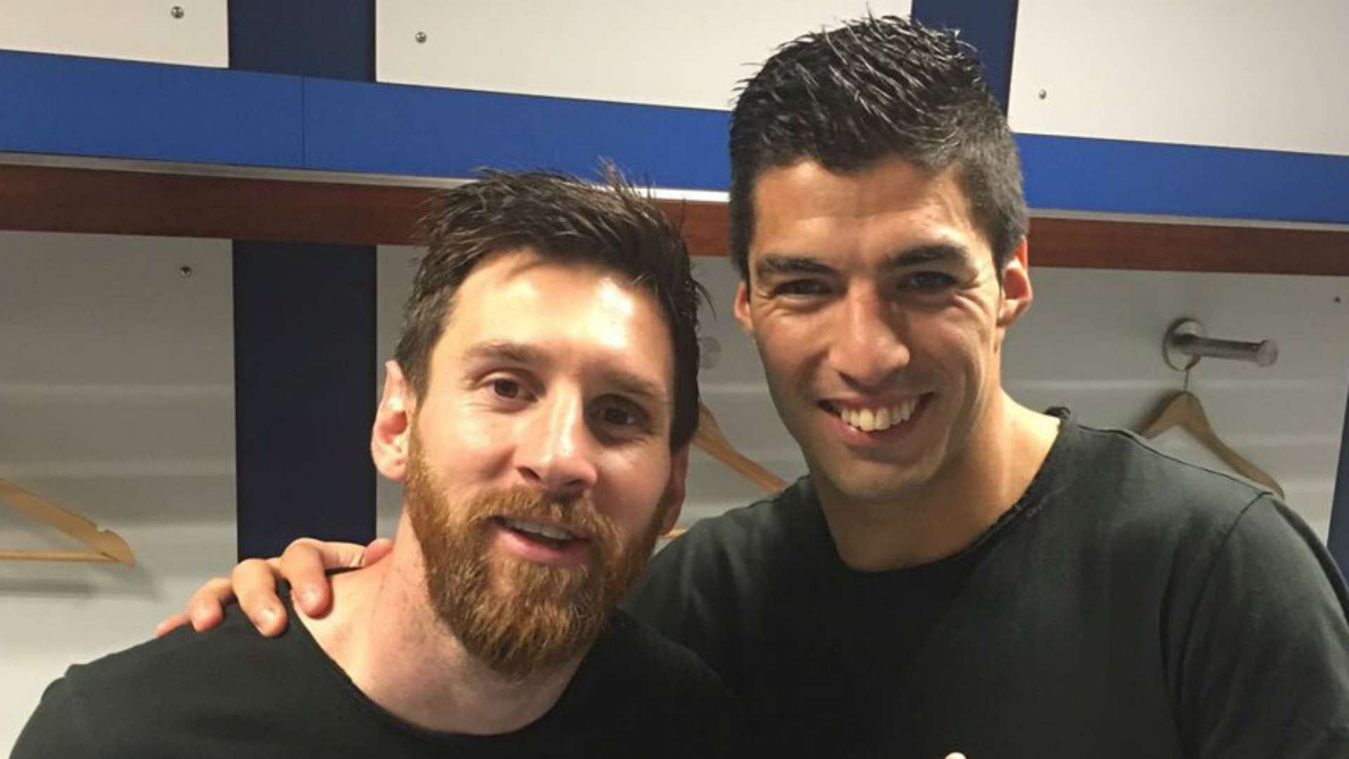 受周围的 受周围的